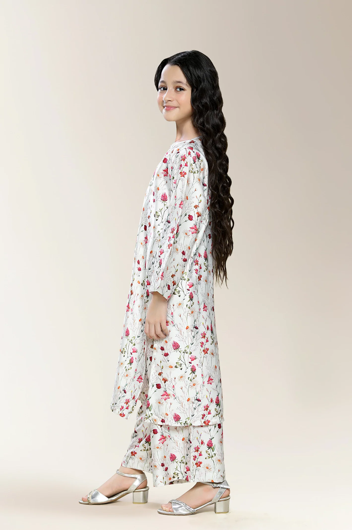 Printed White Girls 2PC - Image 3
