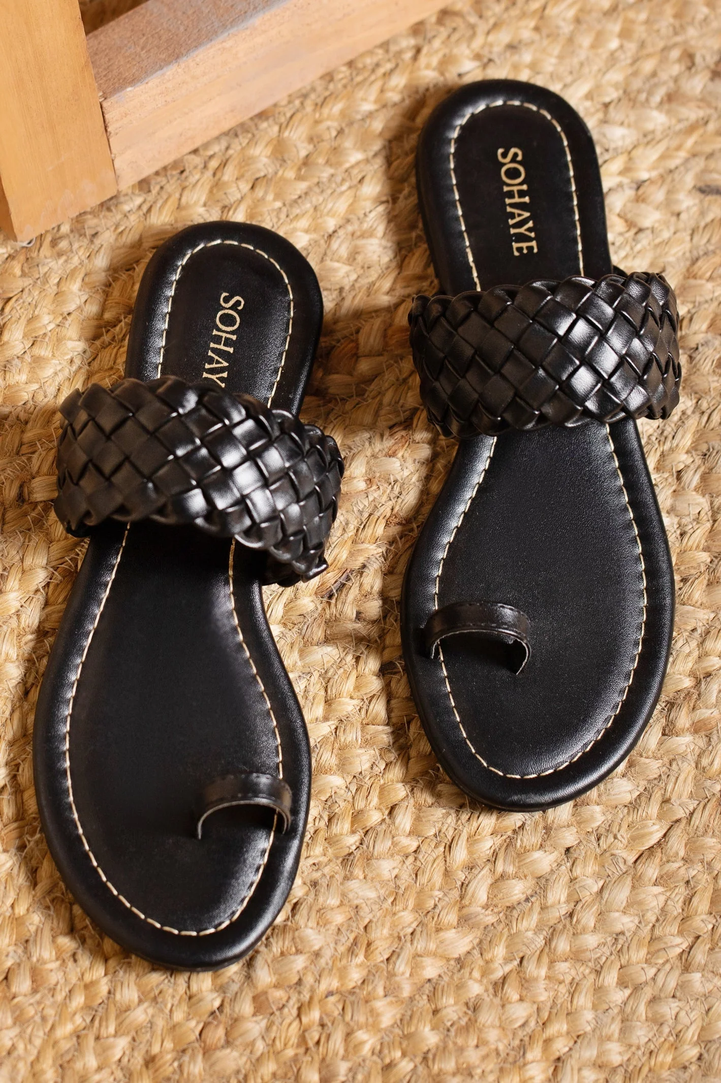 Black Braided Kohlapuri for Women's