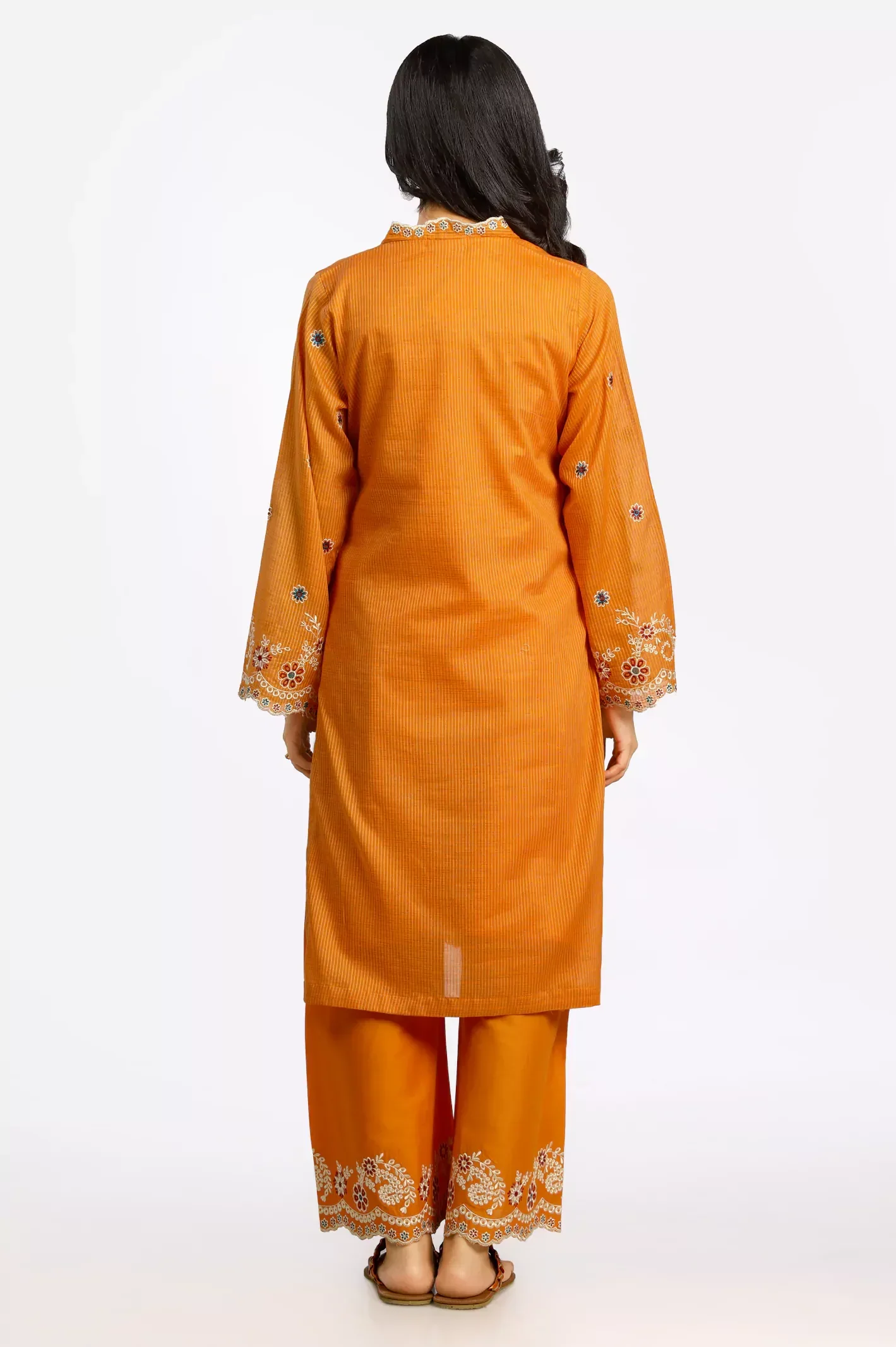 Embroidered 2PC - Image 3