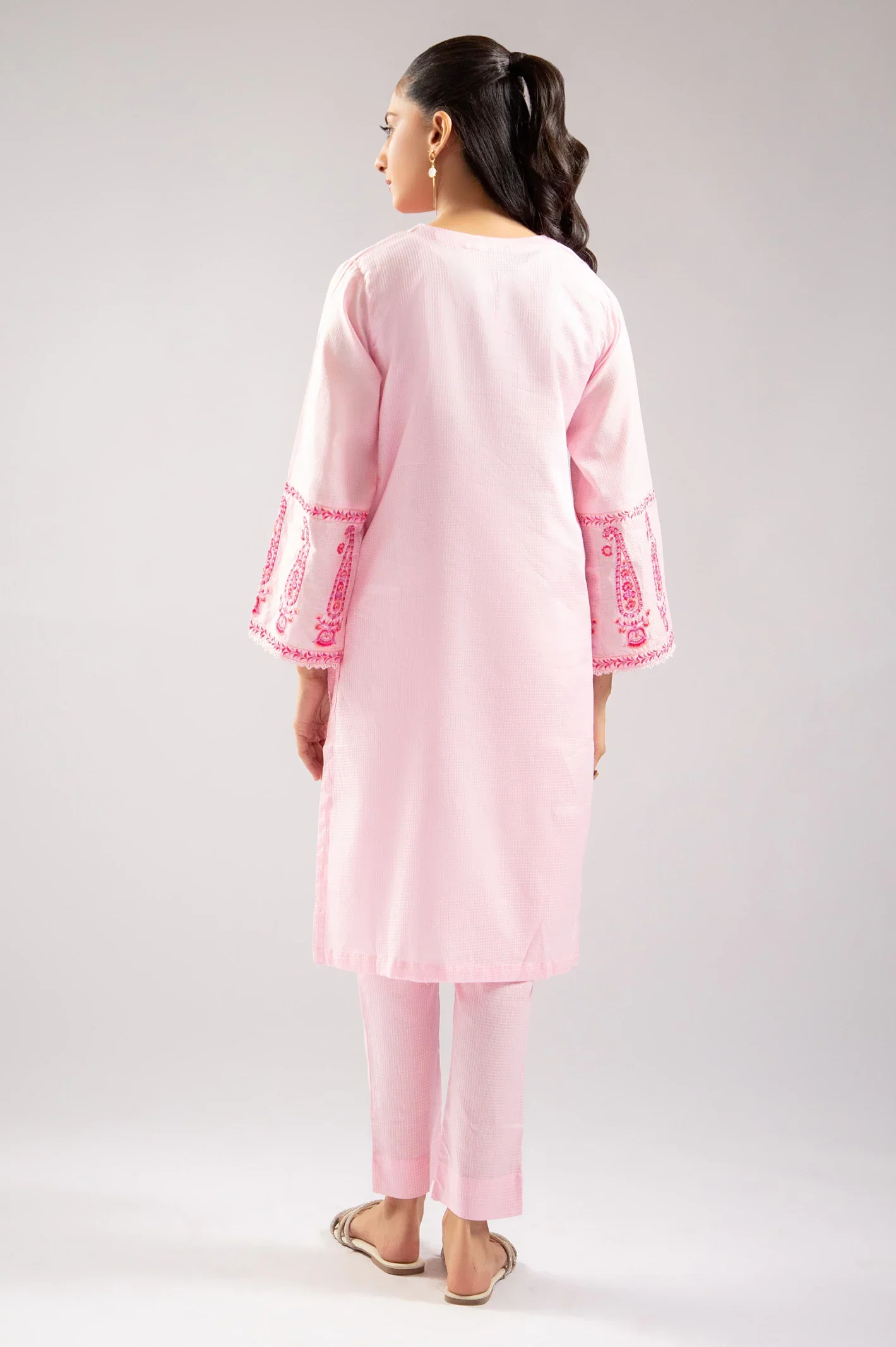 Embroidered 2PC - Image 4