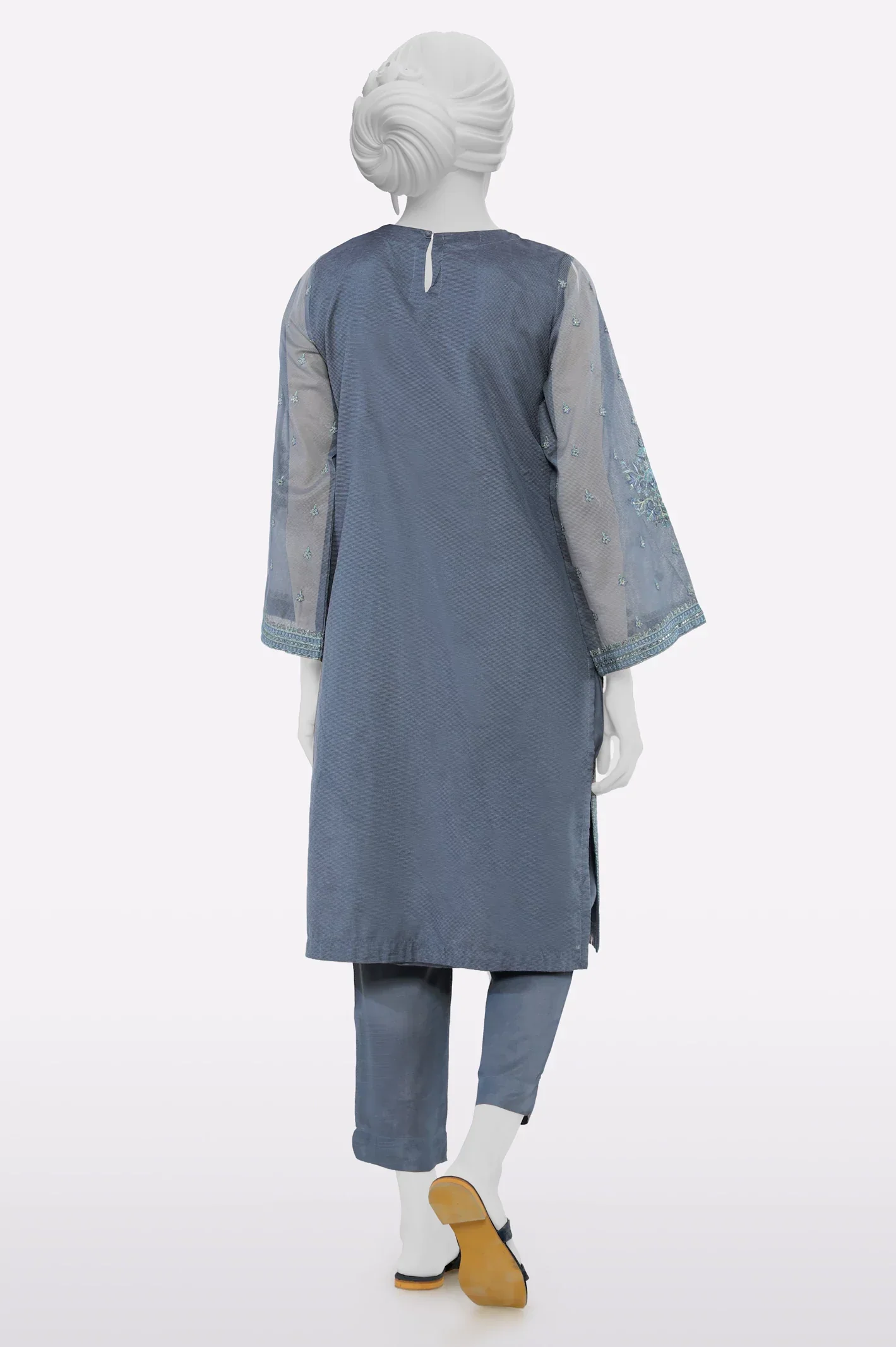 Karandi Grey Embroidered 2PC - Image 3