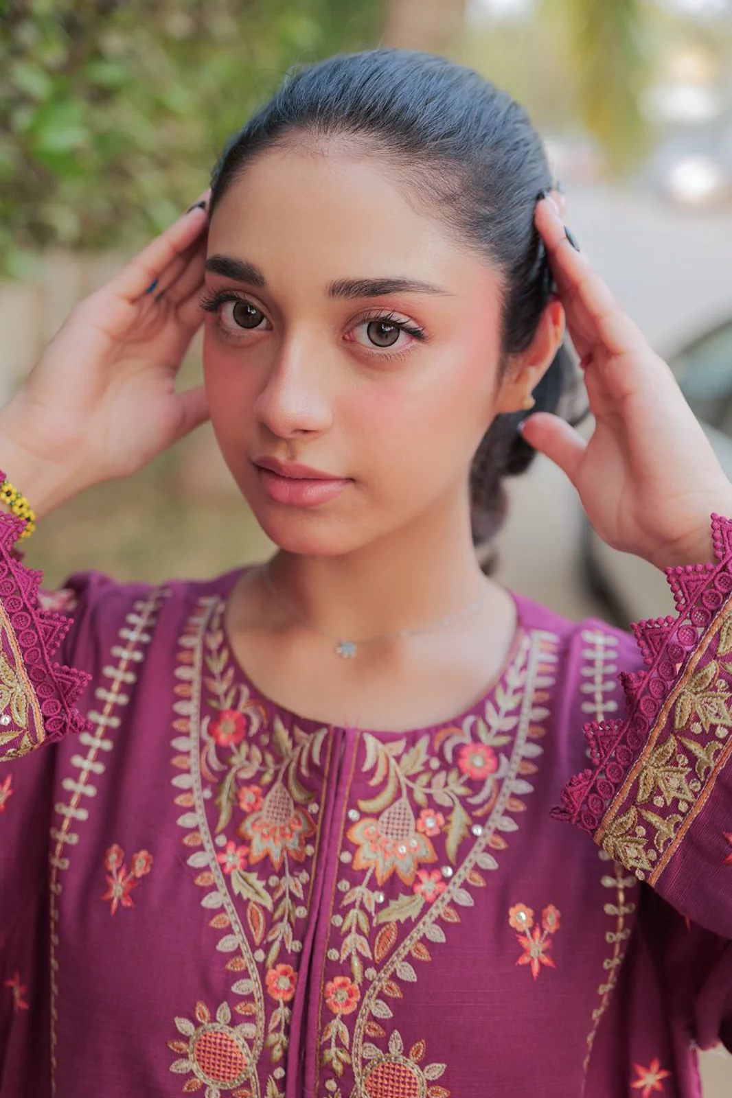 Embroidered Khaddar-Purple 2PC - Image 3