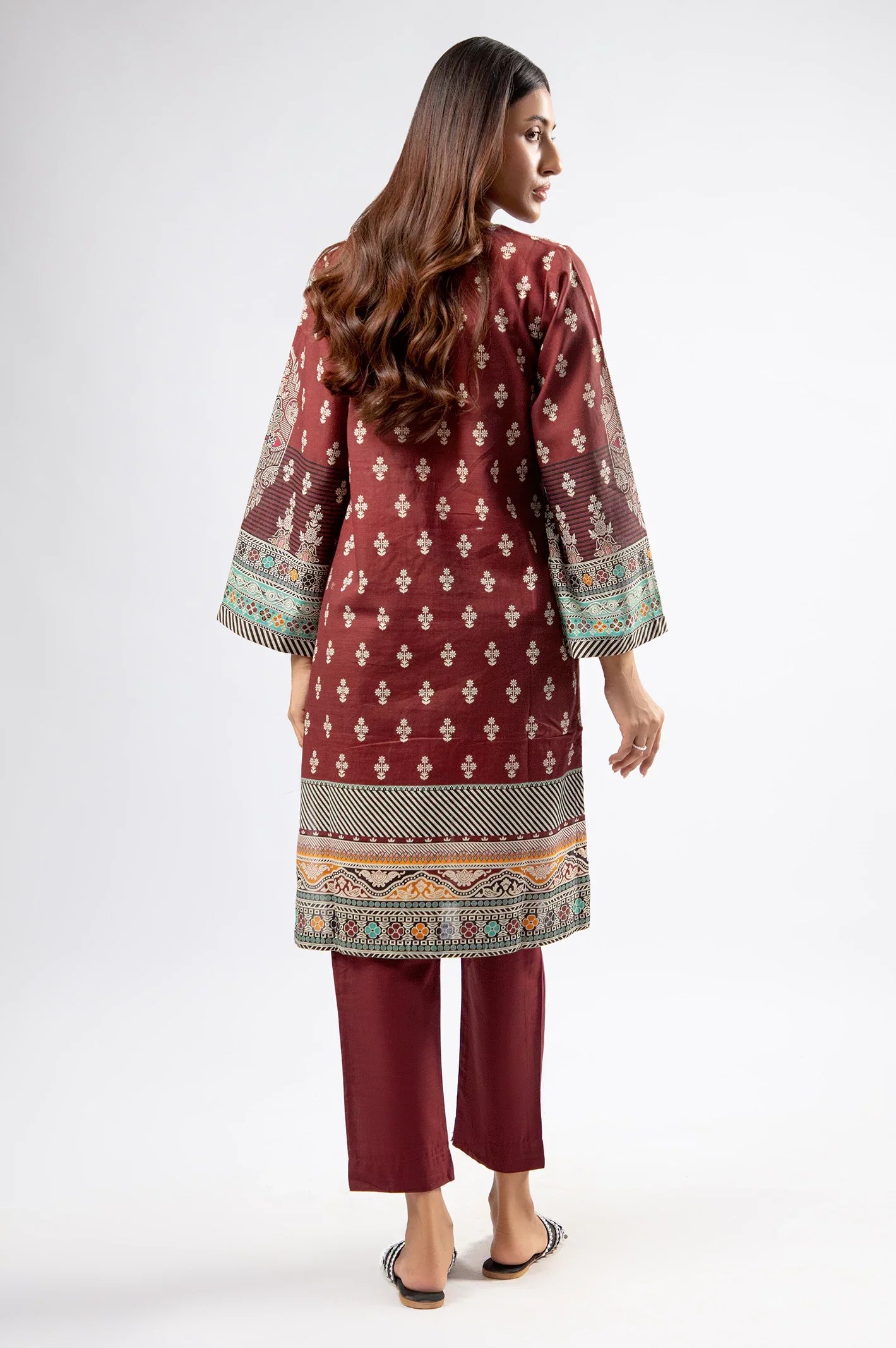 Printed Khaddar-Maroon 2PC - Image 4