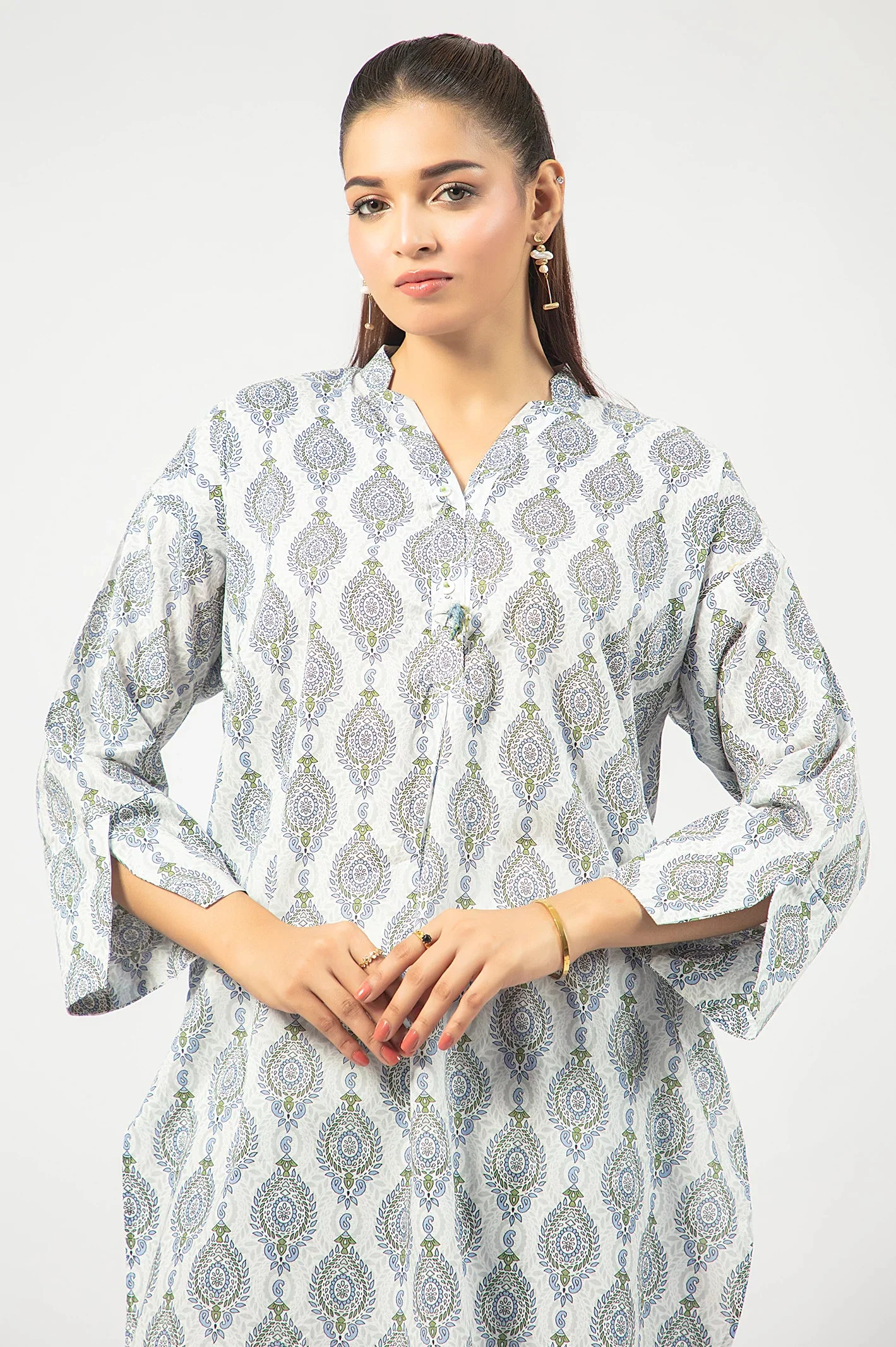White Printed 2PC - Image 3