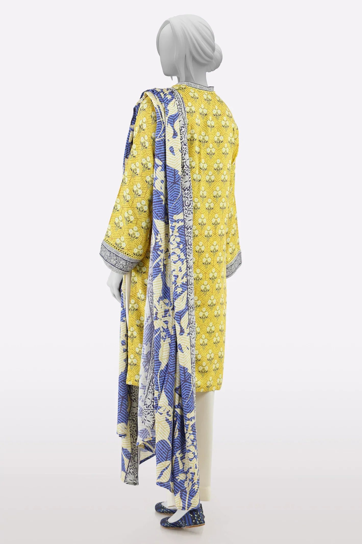 Khaddar Mustard Printed 3PC - Image 3