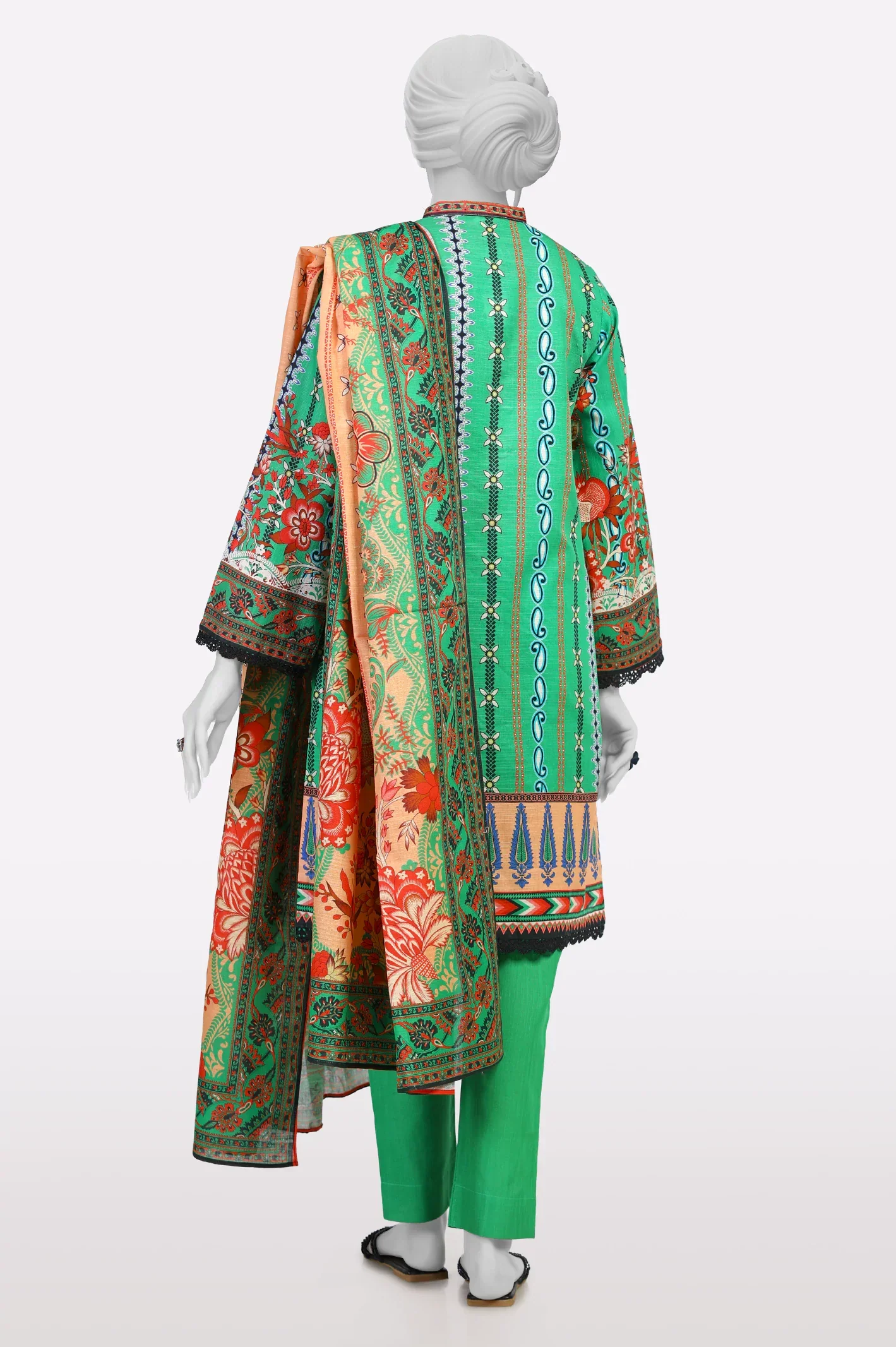 Khaddar Green Printed 3PC - Image 3