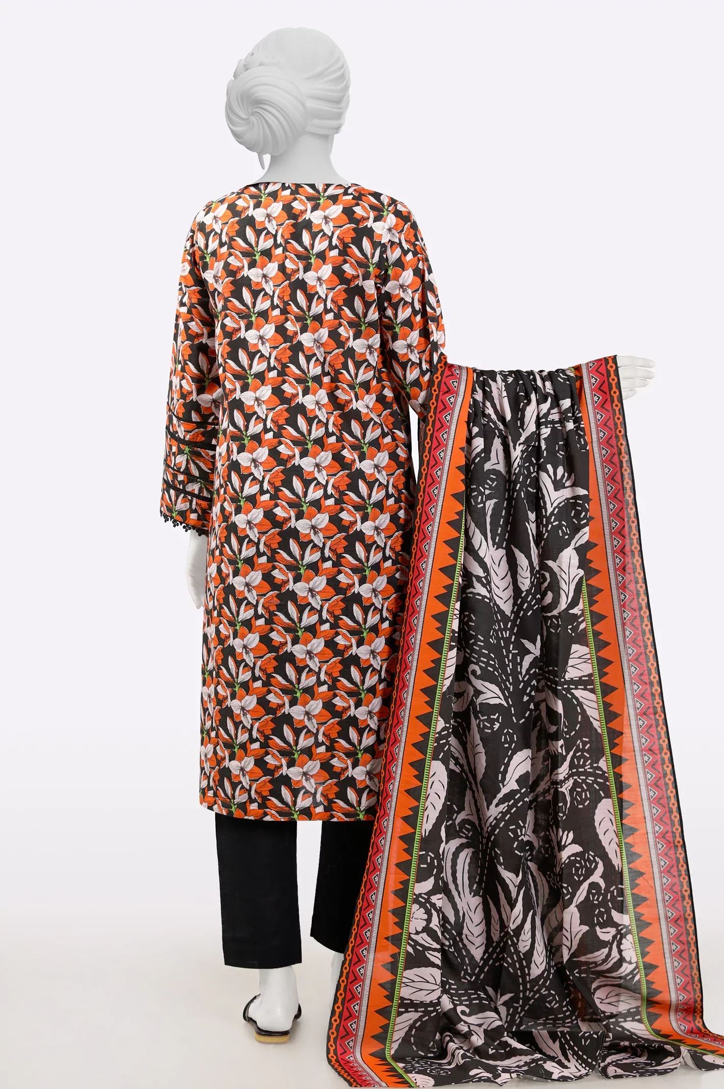 Khaddar Orange Printed 3PC - Image 3