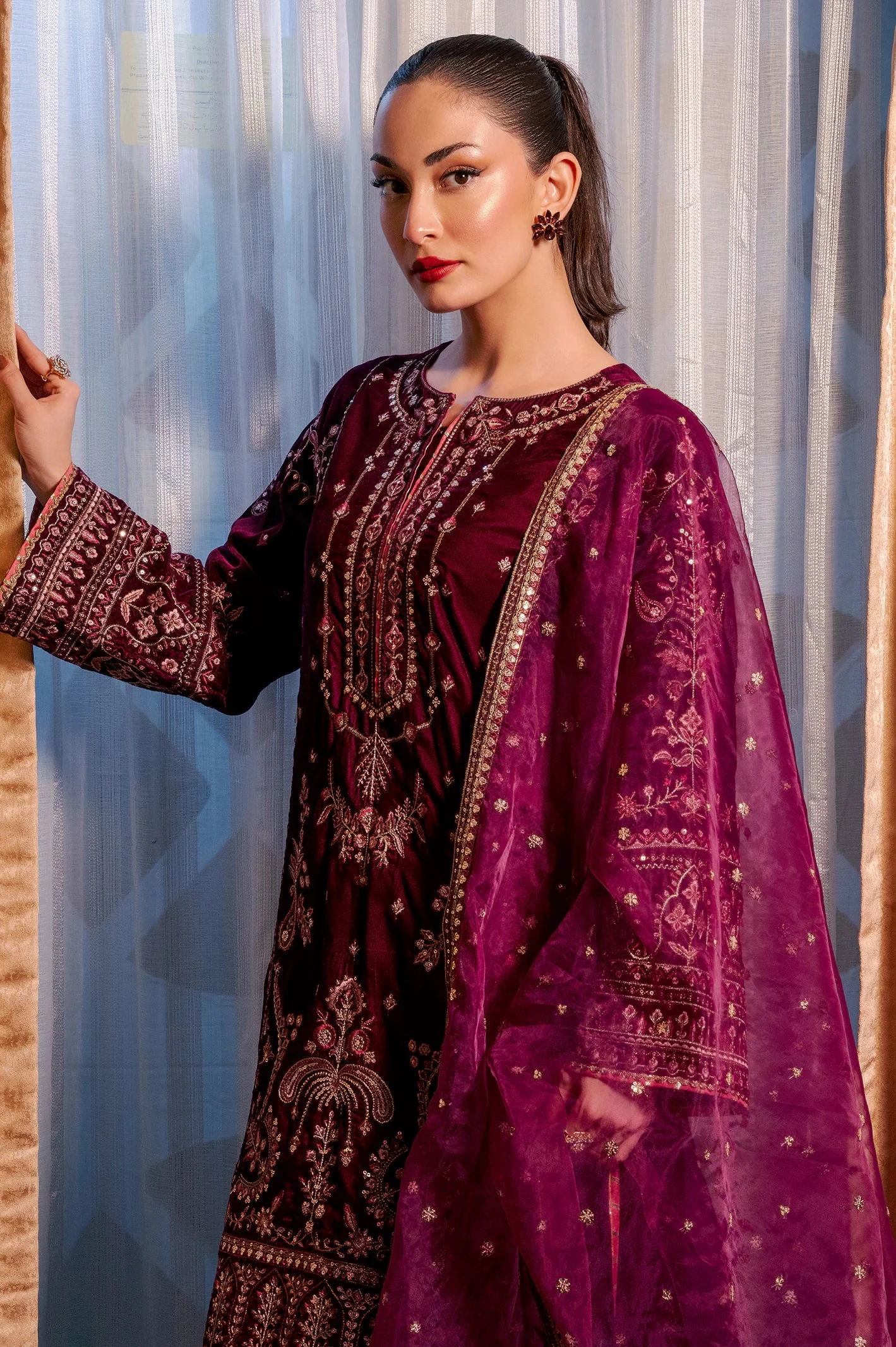 Embroidered 3PC - Image 2