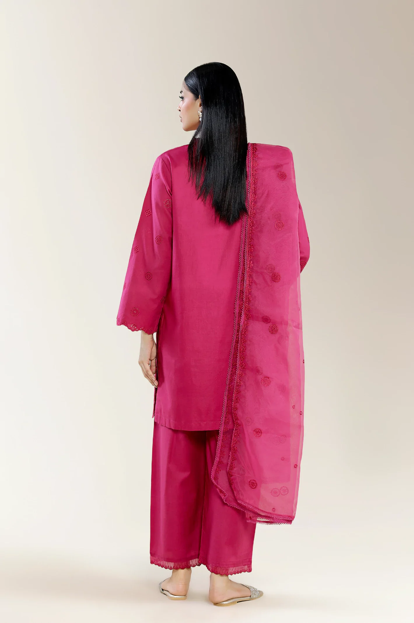 Embroidered 3PC - Image 5