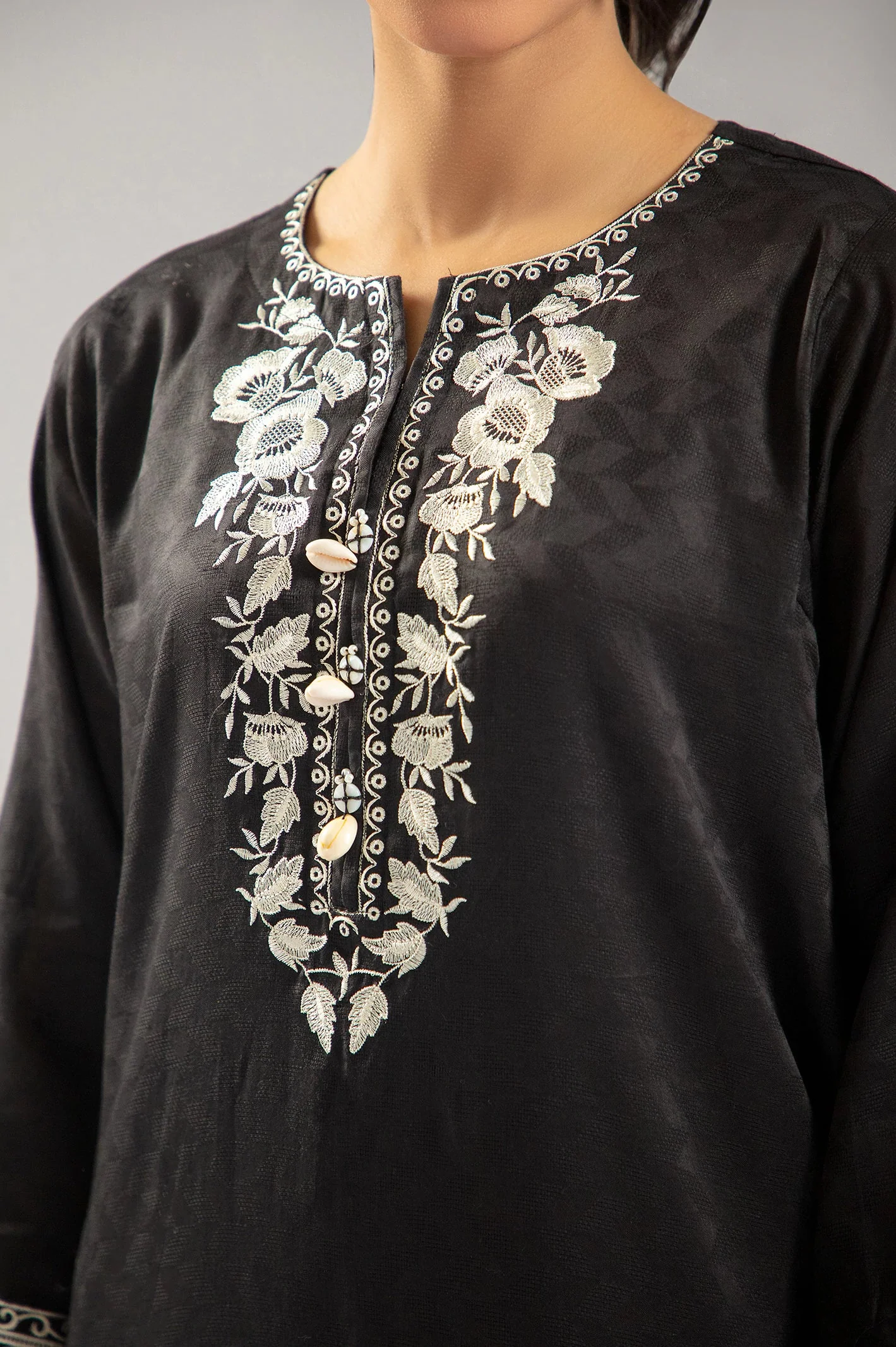 Embroidered Kurti - Image 3