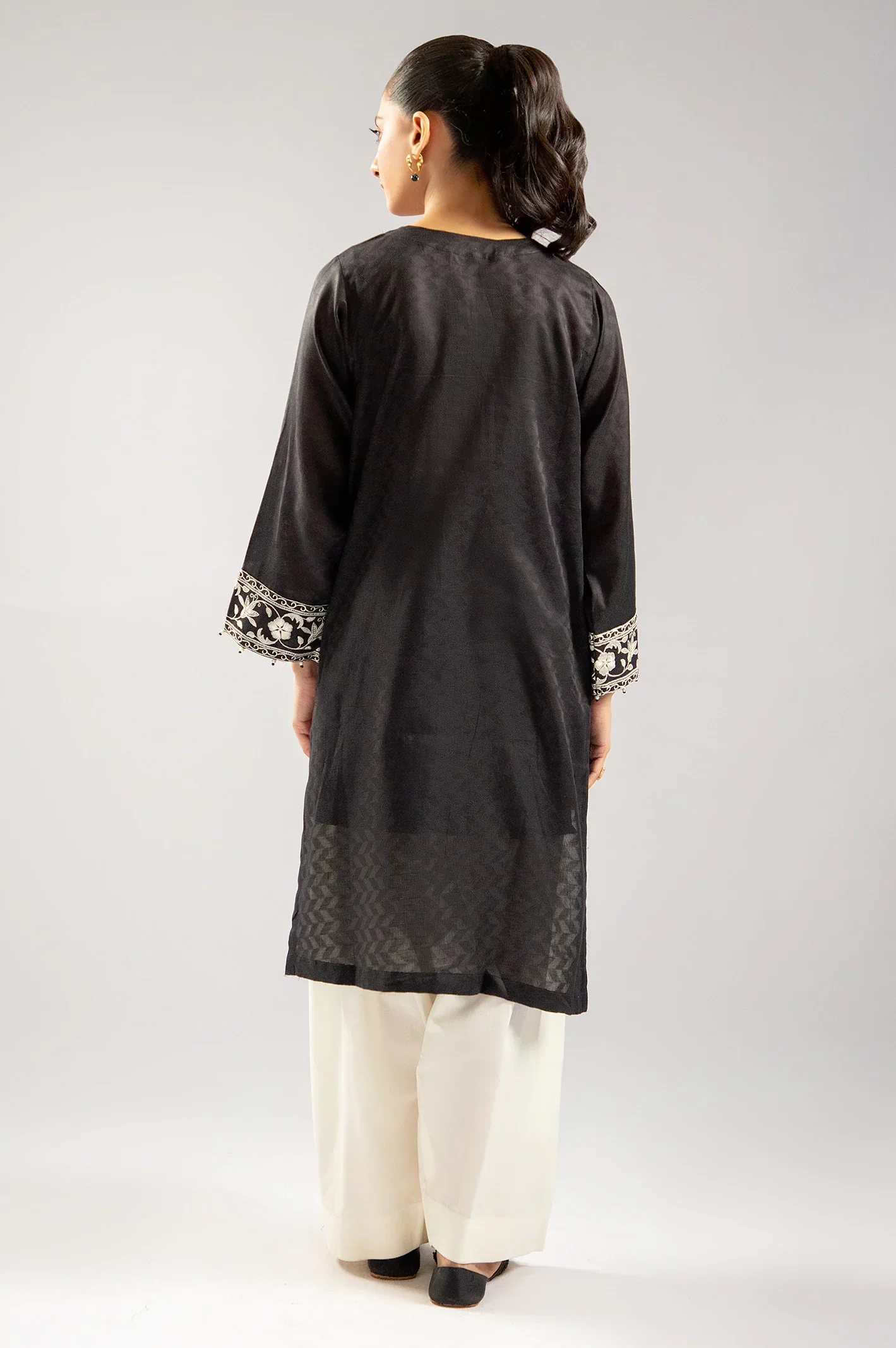 Embroidered Kurti - Image 4