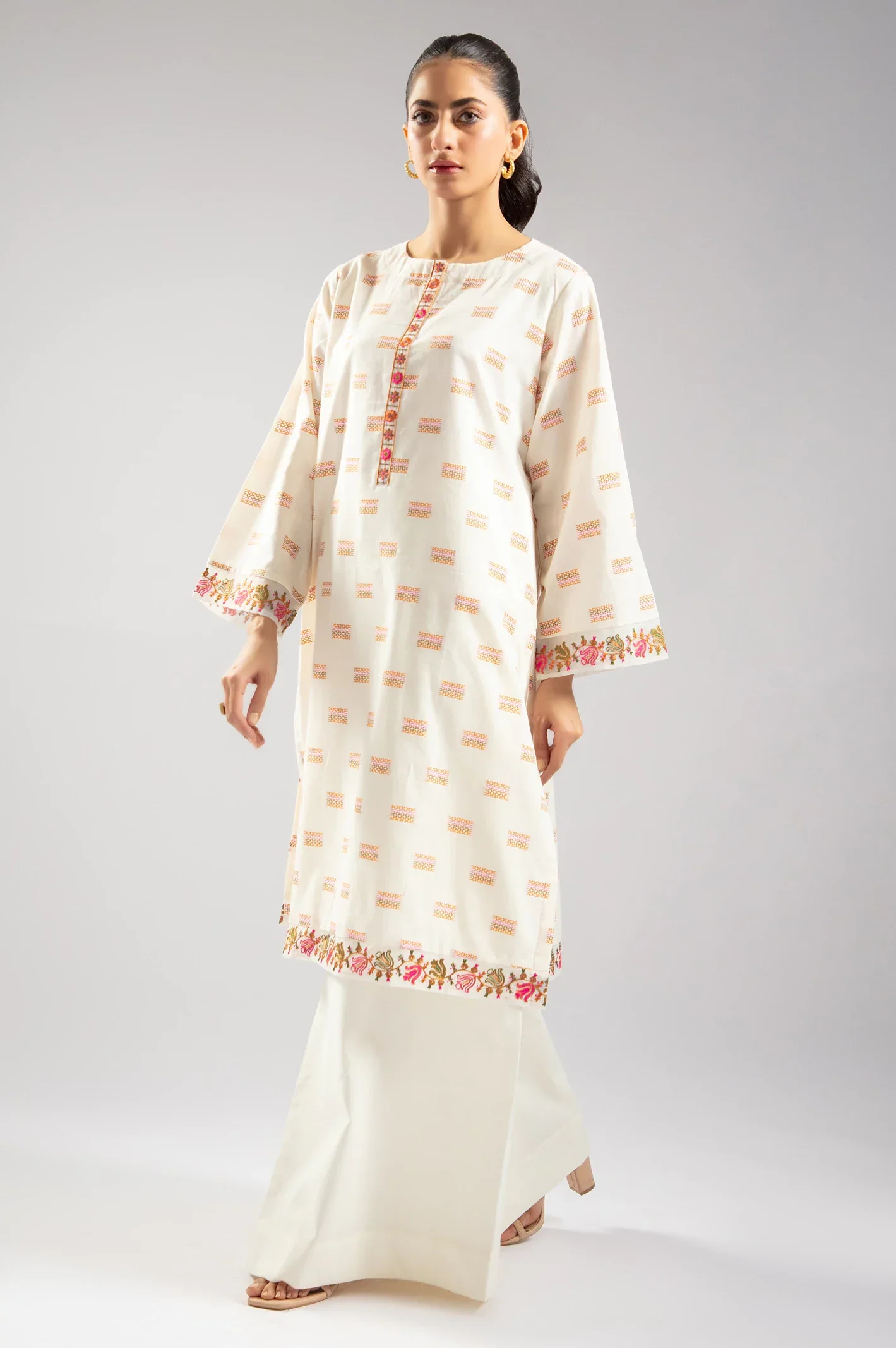 Embroidered Kurti - Image 3