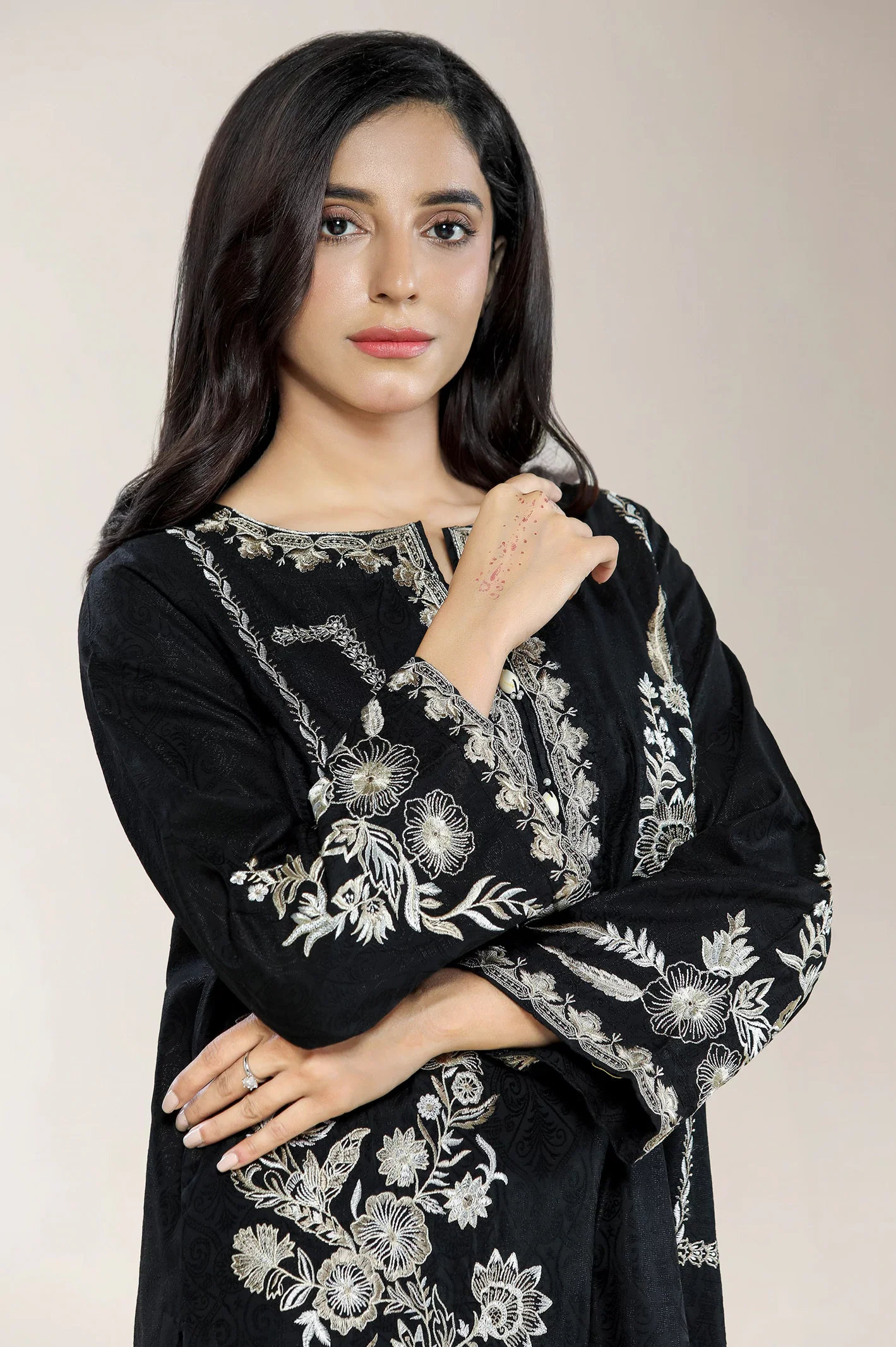 Embroidered Jacquard Black 2PC - Image 2