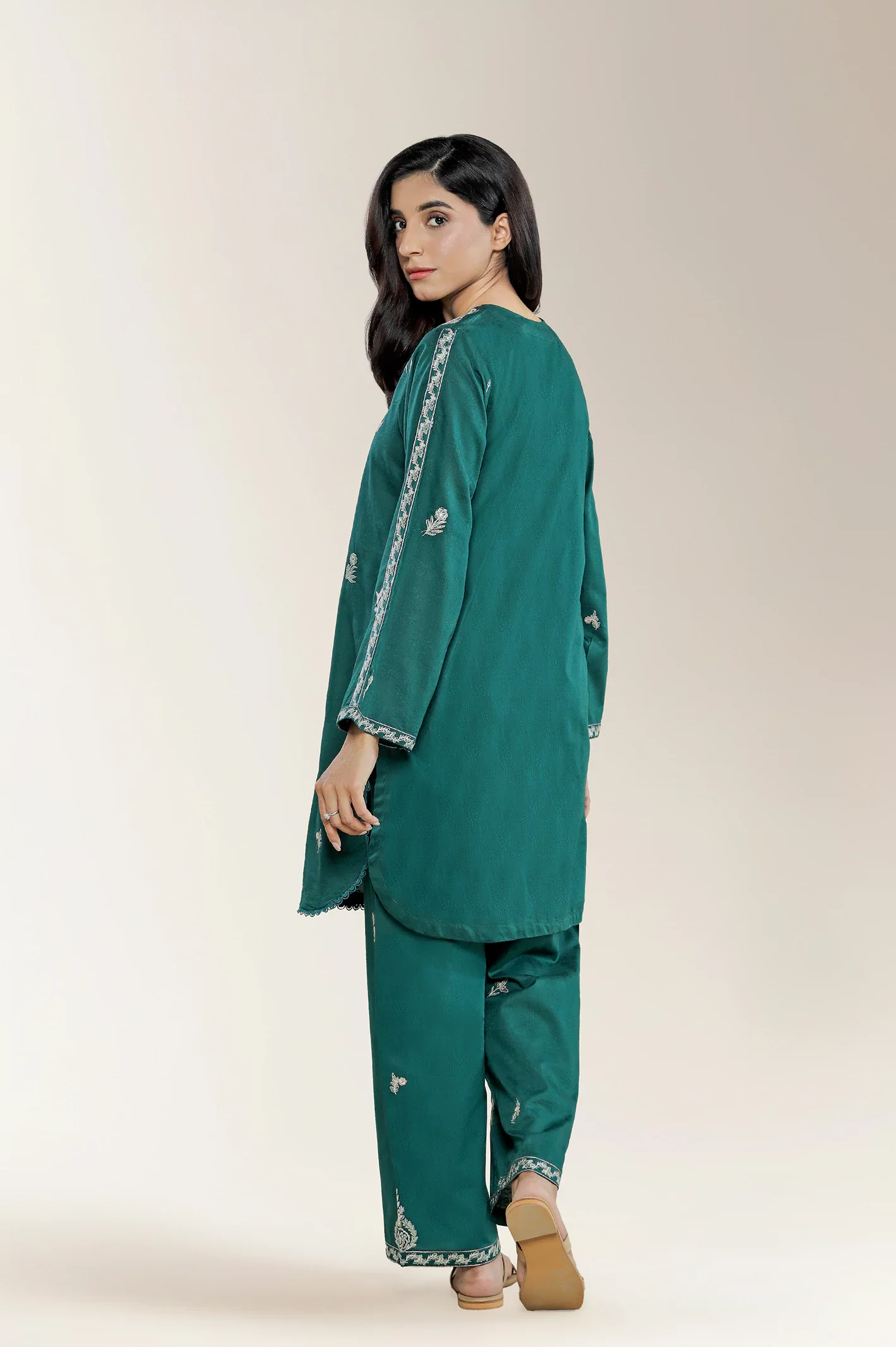 Embroidered Jacquard Green 2PC - Image 4