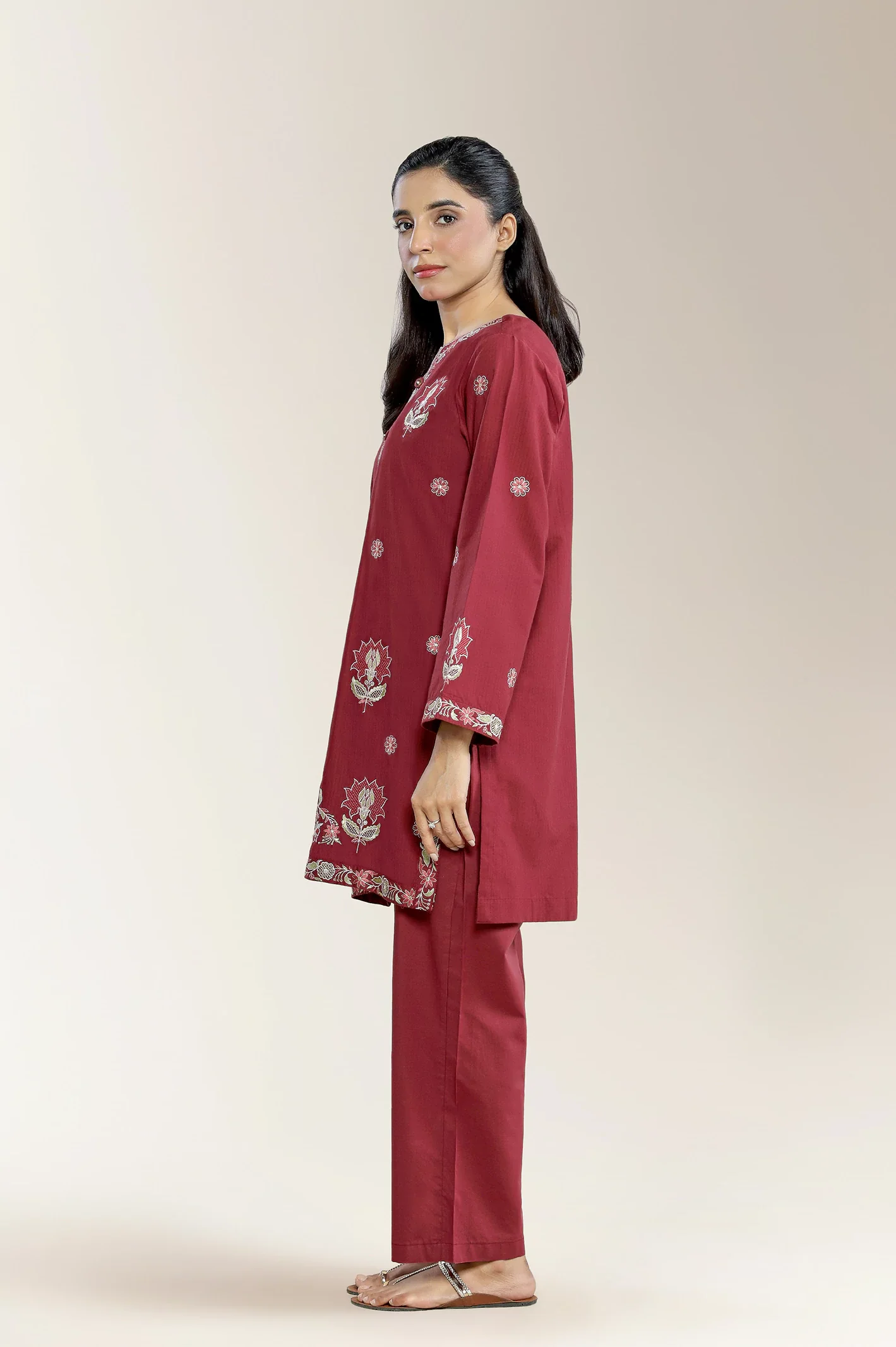 Embroidered Banadora Maroon 2PC - Image 3