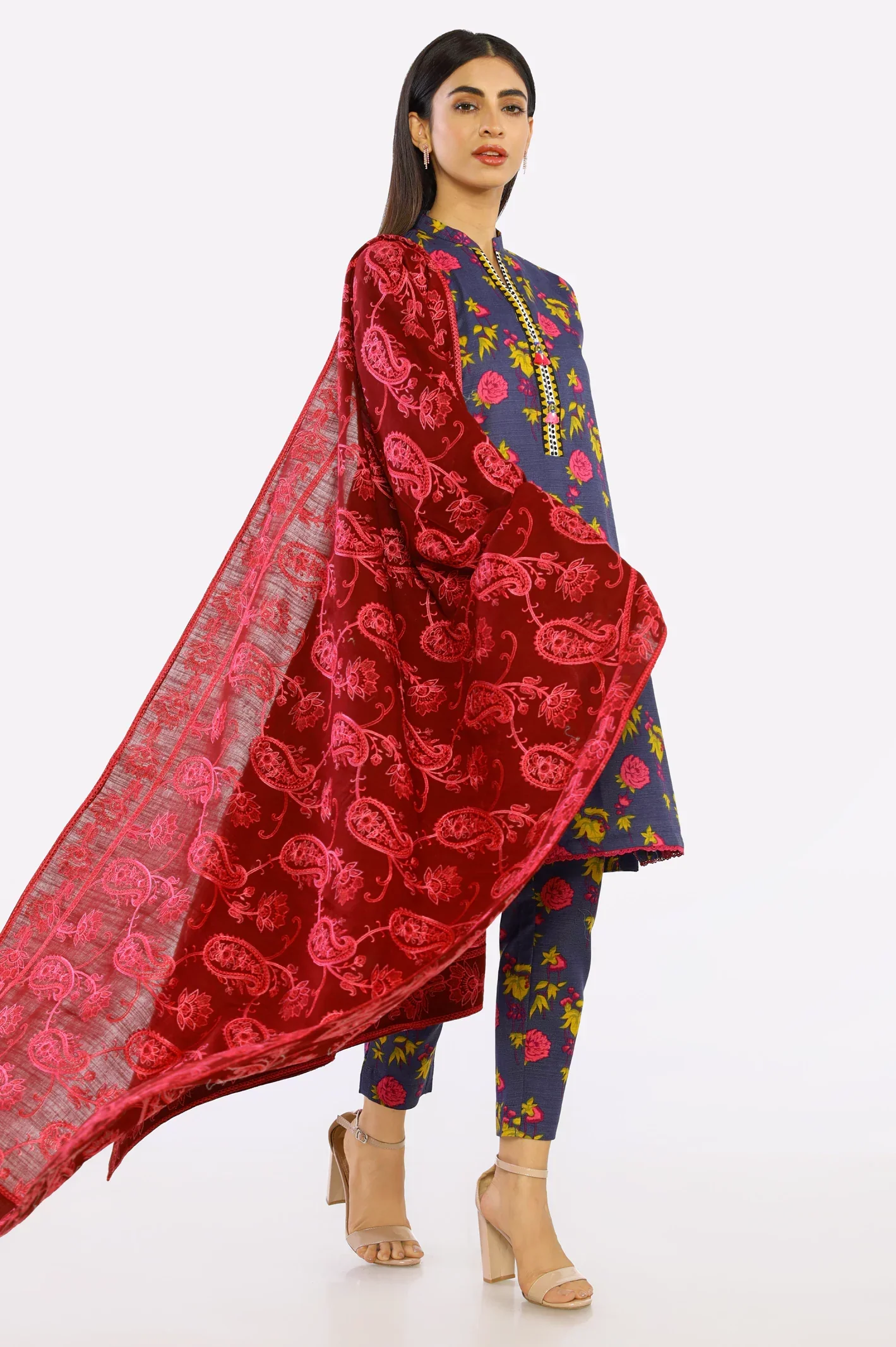 Ladies Maroon Embroidered Shawl - Image 3