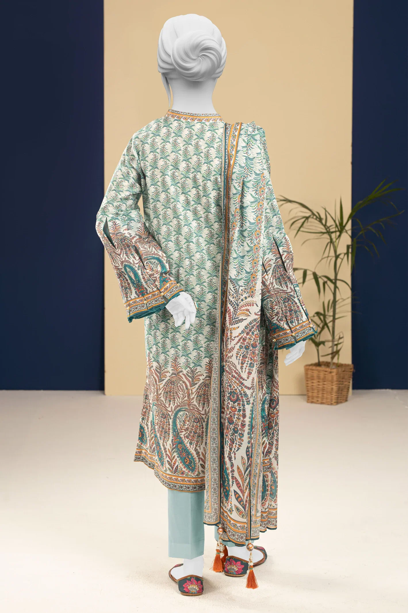 Green Printed 3PC Unstitched - Image 3