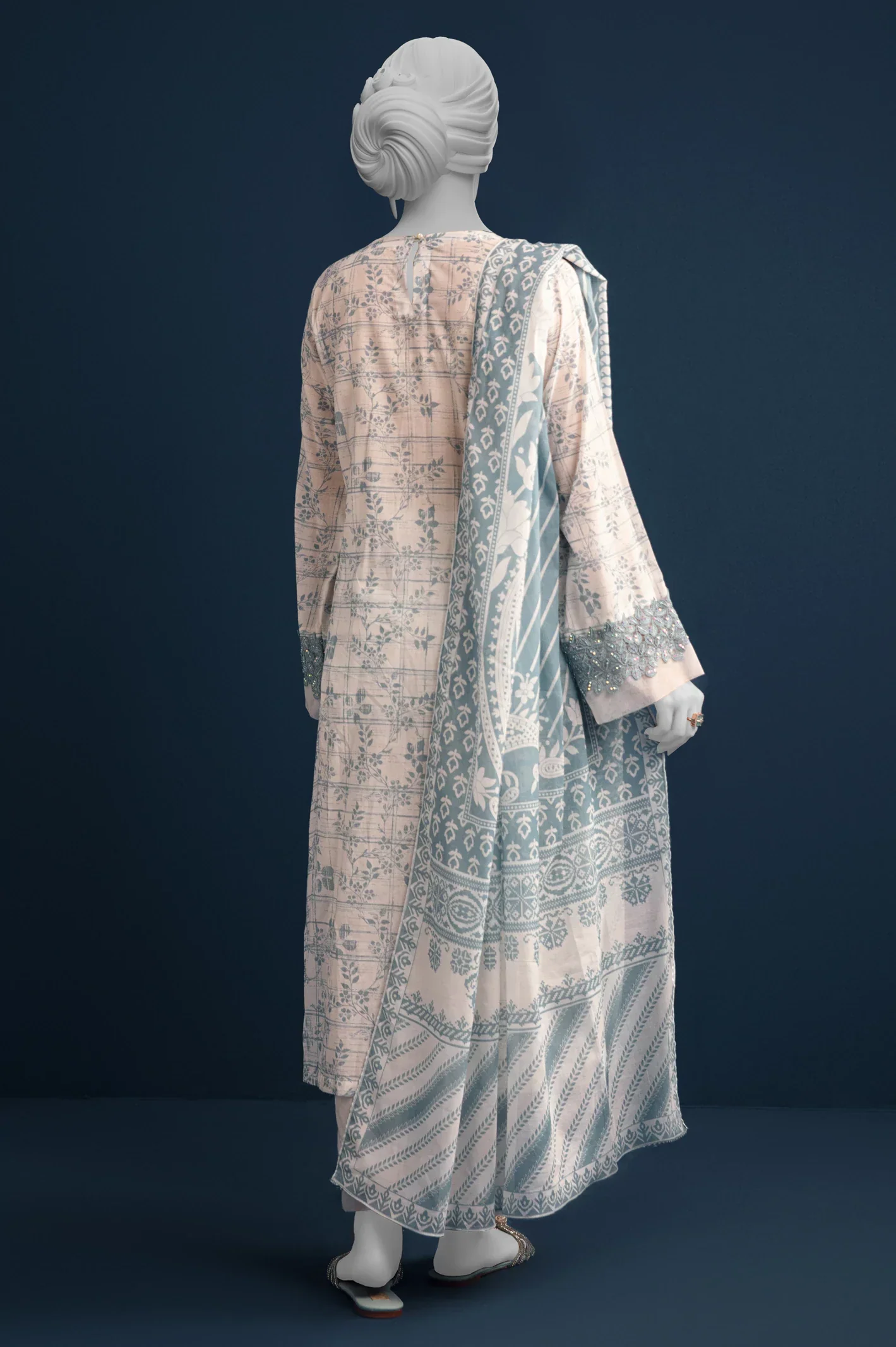 Off White Embroidered 3PC Unstitched - Image 3