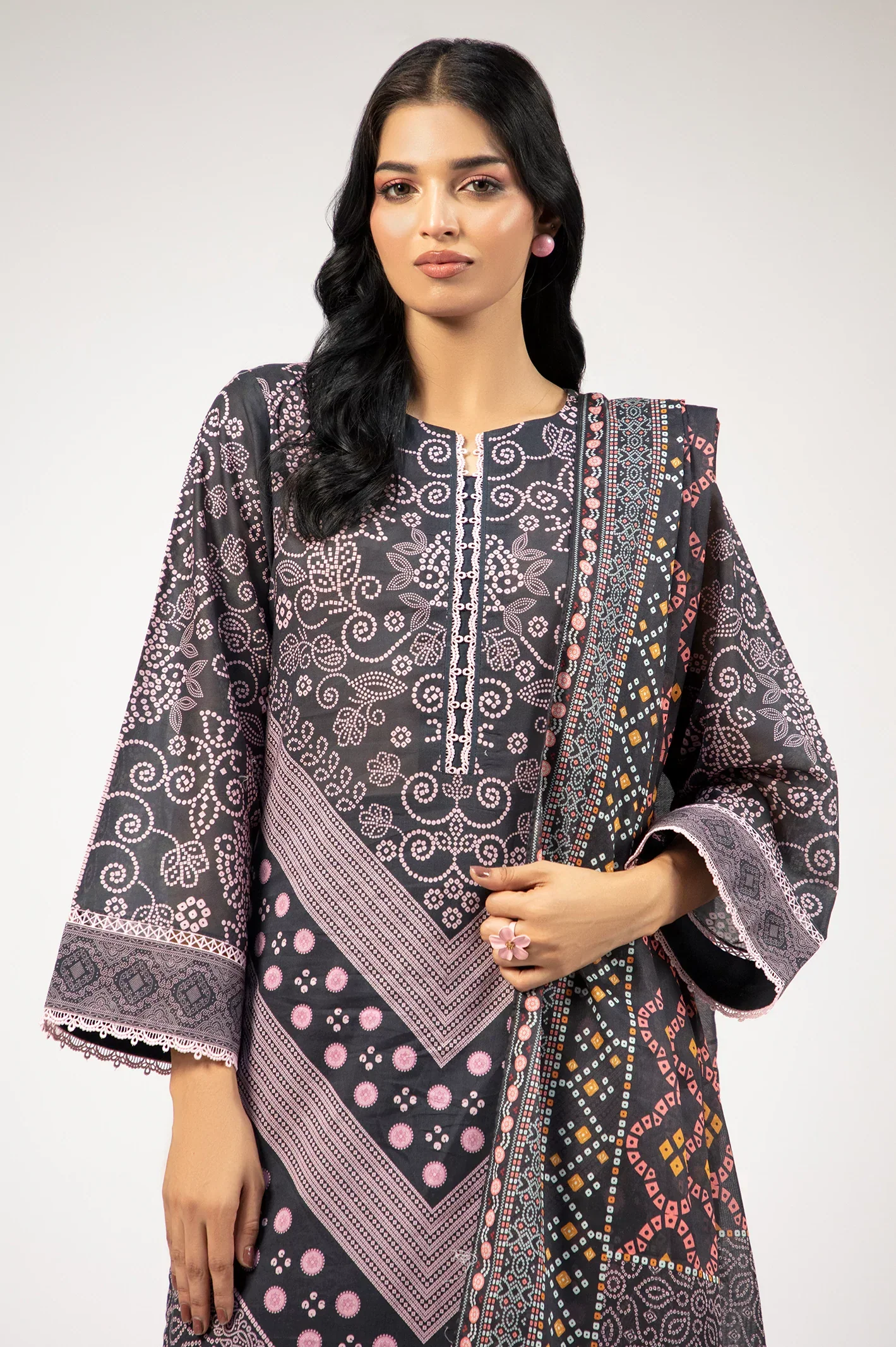 Printed Lawn-Black Unstitched 3PC - Image 3