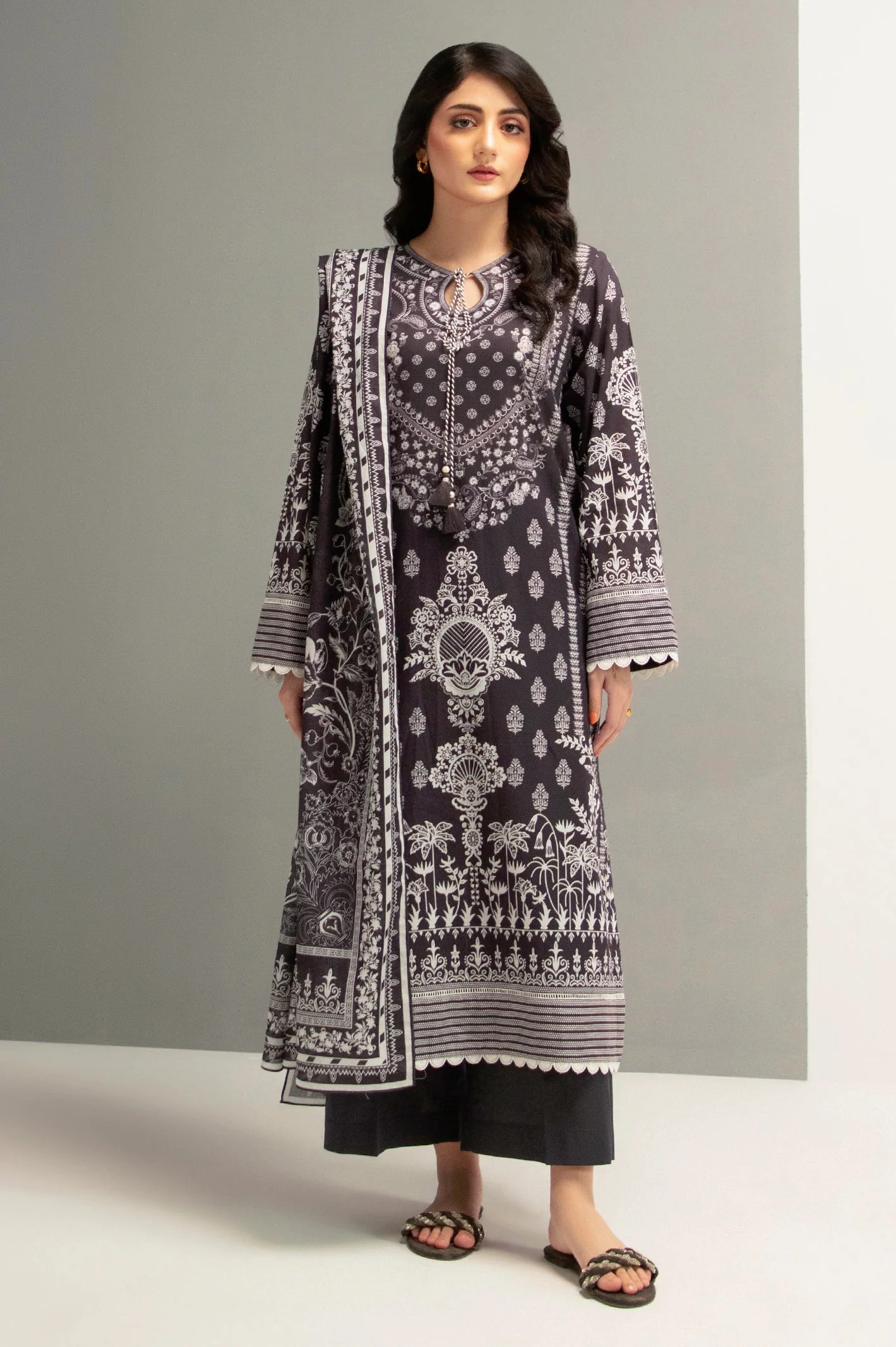 Printed Lawn-Black Unstitched 3PC