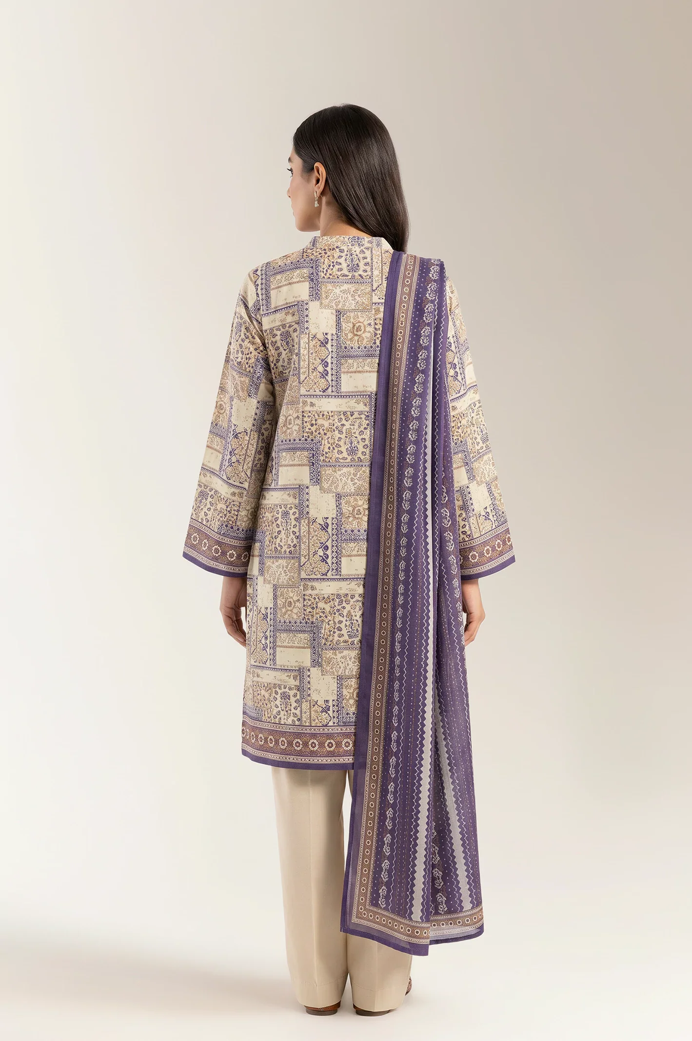 Printed Unstitched 3PC - Image 2