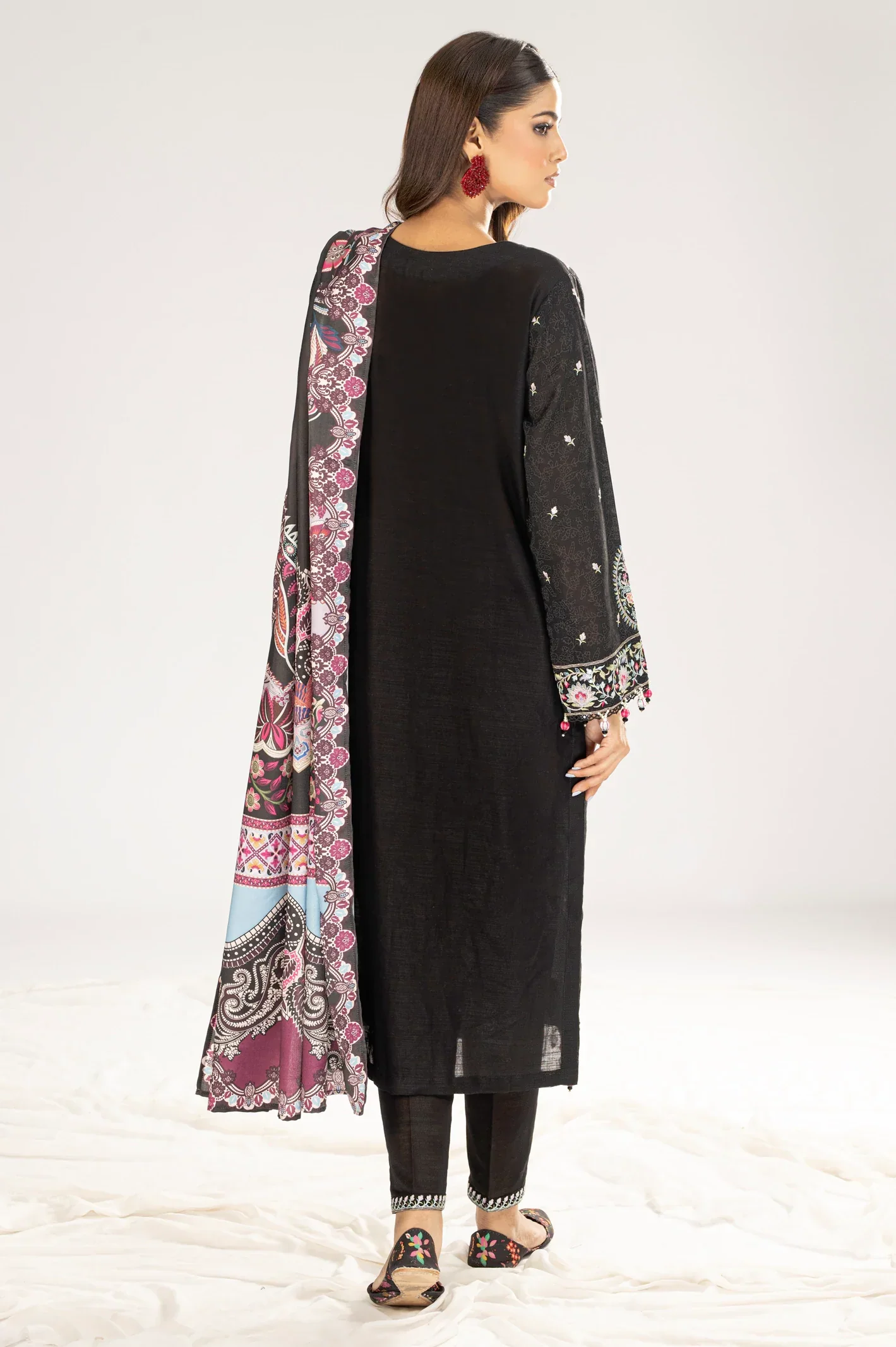 Black 2PC Unstitched Embroidered Suit - Image 7