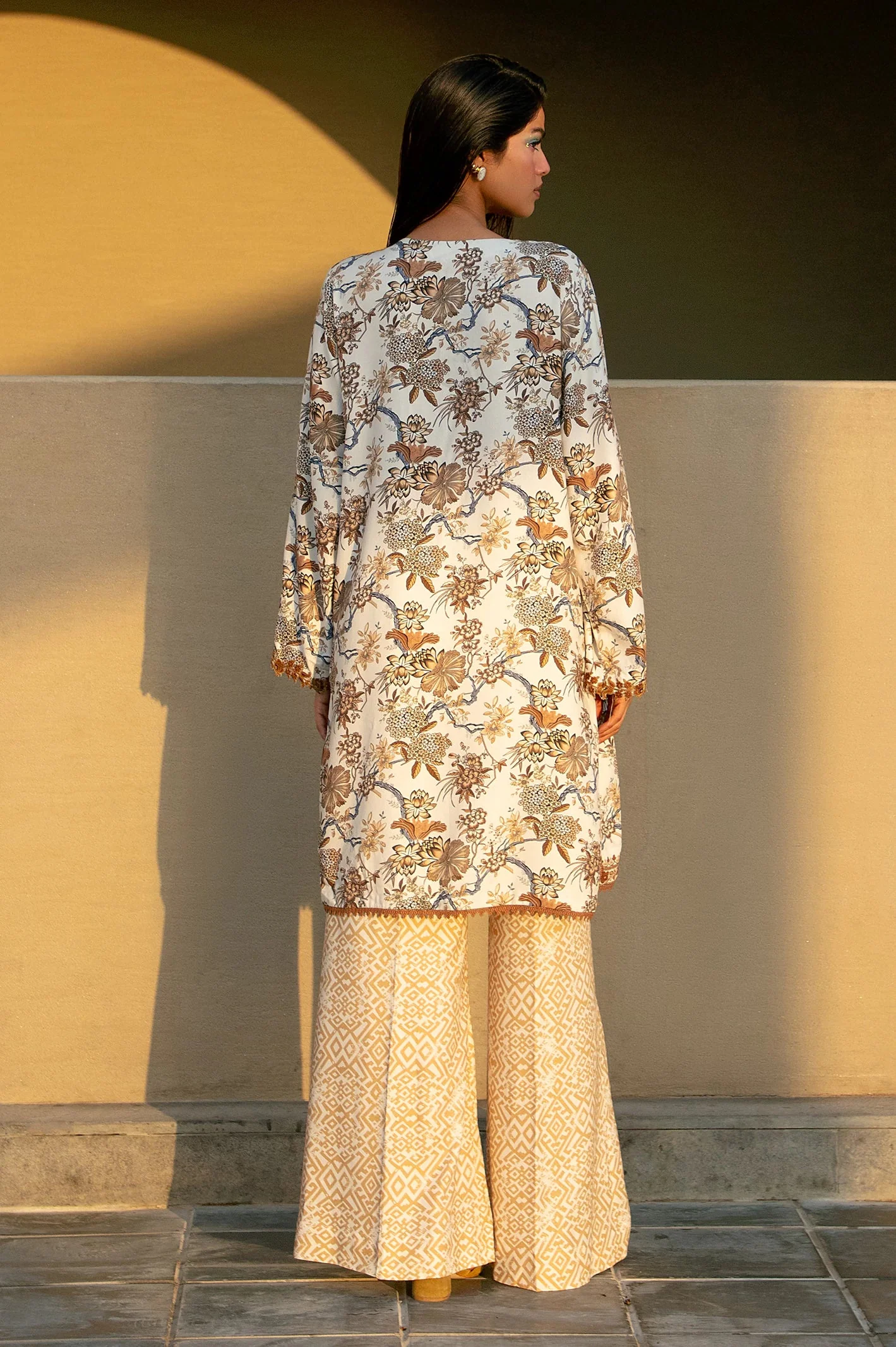 Embroidered Unstitched 2PC - Image 5